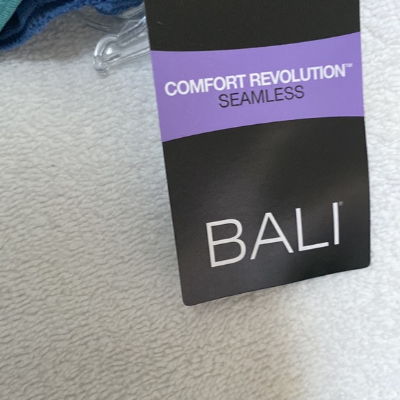 Bali Comfort Top Seamless Bras . Size M (10 Bras )(5 sets) - Picture 3 of 4